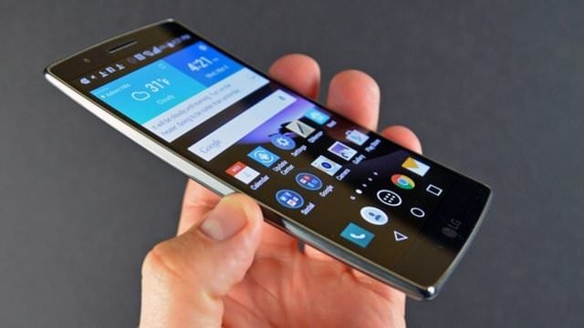 LG G FLEX 2

İşletim Sistemi: Android 5.1.1 Lollipop
İşlemci Hızı: 2 GHz Snapdragon 810
Ram: 2 GB
Batarya: 3000 mAh
Ekran Boyutu: 5.5 inç
Ekran Çözünürlüğü: 1080 x 1920
Kamera Çözünürlüğü: 13 Megapiksel
Dahili depolama: 16
Eski fiyatı: 1.799 TL
Yeni fiyatı: 1.299 TL